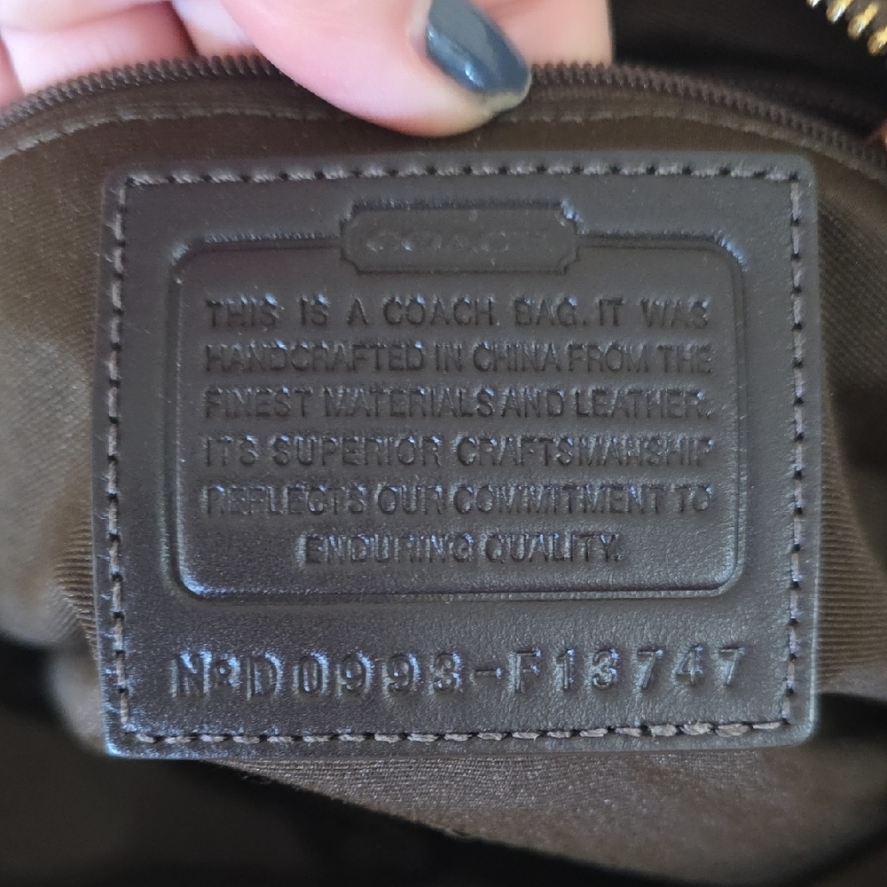 Coach 2009 Metallic Gold Shoulder Bag - Picture 9 of 12